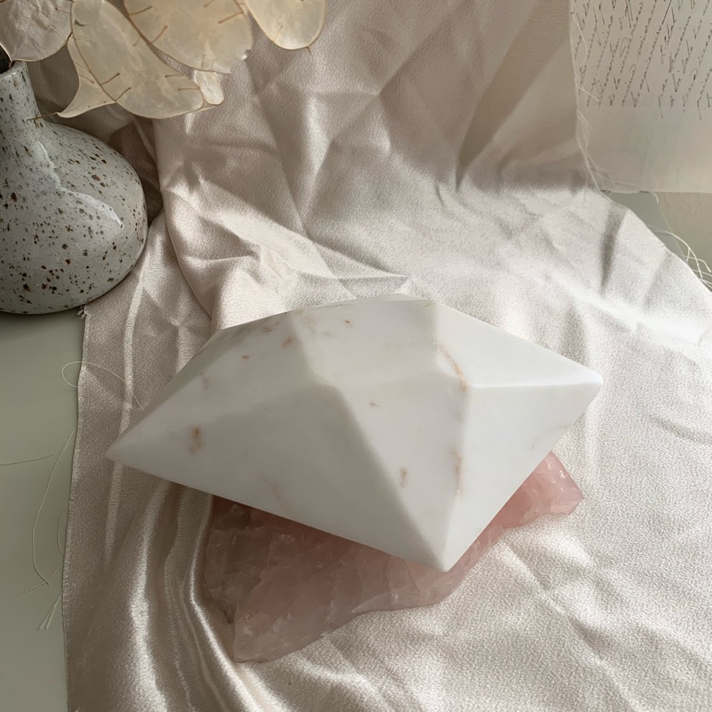 LARGE FACETED MARBLE STONE PAPERWEIGHT HOME DECOR